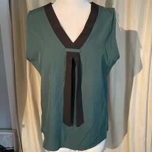 New Camisa Hunter Green Dressy Tank Size M Beautiful!